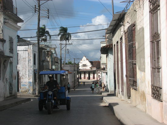 auf dem Weg zum Bahnhof