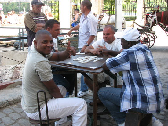 eine Leidenschaft - Domino spielen