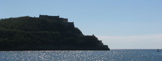 Festung El Morro von der Bucht aus gesehen