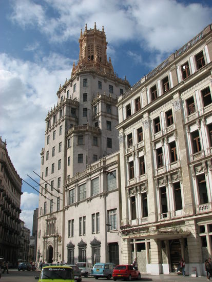 Gebäude der kubanischen Telekom 'Telepunto'