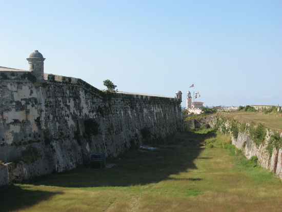 Graben auf der Landseite