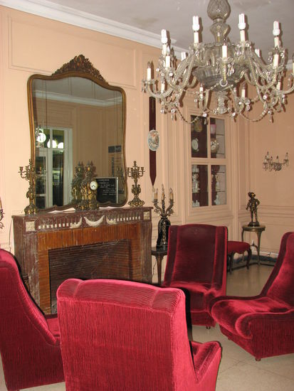 Interieur des exklusiven Kaufhauses, in dem nur Edelmarken gegen harte Währung (CUC) verkauft wird