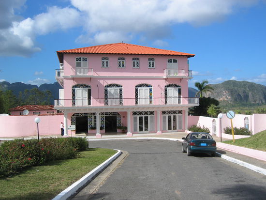 Hotel Los Jazmines - Viñales - durch Hurrikan Ike schwer angegriffen, aber inzwischen wohl besser als zuvor - in vielen Internetberichten berichtet -  wieder hergerichtet