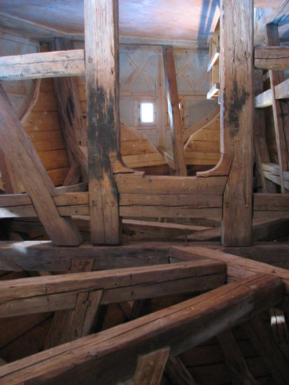 Balkenkonstruktion der Turmhaube