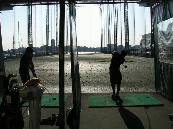 Dies sieht ja noch wie eine 'normale' Driving Range aus.