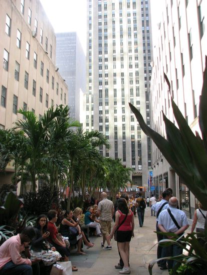 am Rockefeller Center