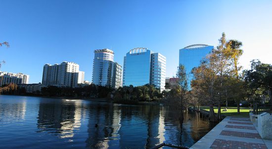 Lake Eola im Zentrum von Orlando