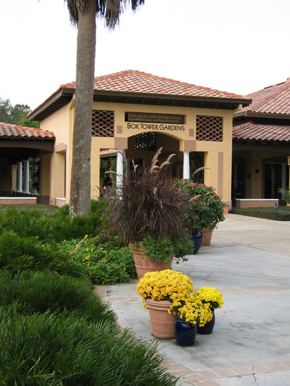 Eingang des Parks zu den Bok Tower Gardens