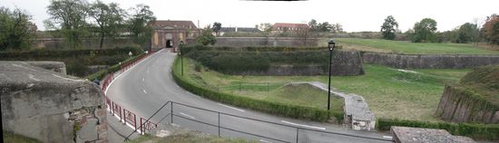 klassisches Zitadellenbauwerk - Neuf-Brisach