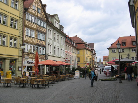 Marktplatz Richtung alte Mainbrücke