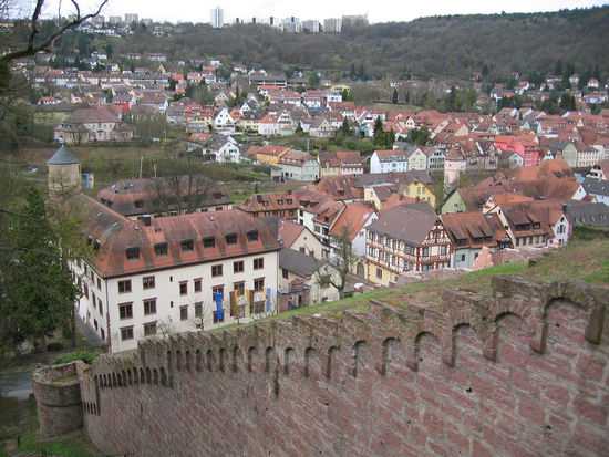 Rundblicken über die Stadt genutzt werden.