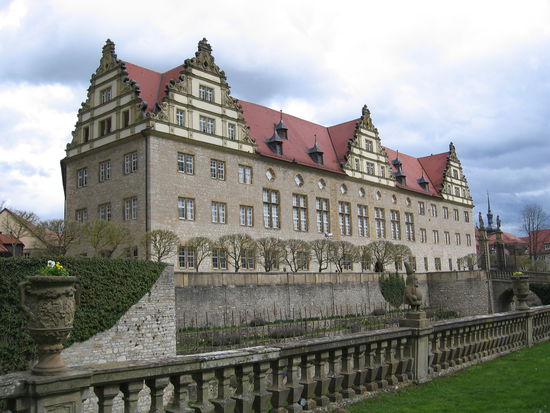 Renaissance-Schloß Weikersheim von der Parkseite