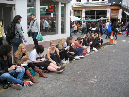 Nicht nur wir sind in der Zwischenzeit hungrig geworden, aber so wollen wir nun doch 'speisen'.