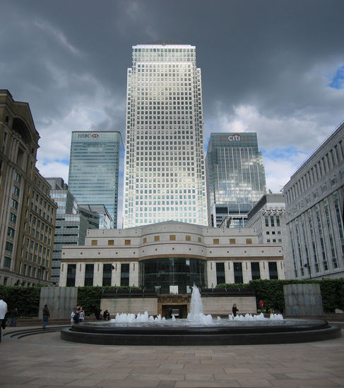 Cabot Place - das hypermoderne Zentrum