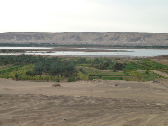 Während der Teekochprozedur genießen wir die Aussicht auf den besuchten See