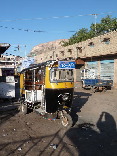 oder warten schon auf Kundschaft für das Tuktuk