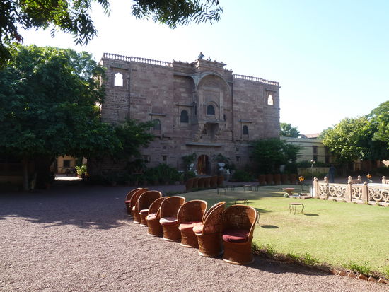 Heritage Hotel in Luni