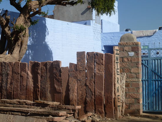 aber Internet gibt es auch hier