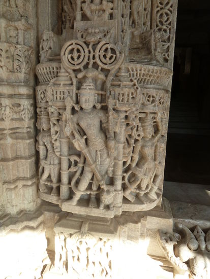 Stein-'Schnitzwerken'