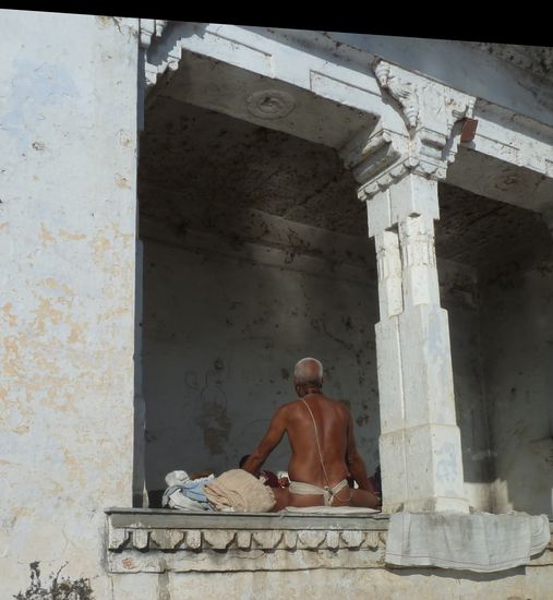 anderswo wird meditiert