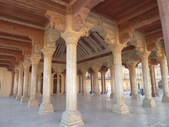 Im Zentrum des ersten Innenhofes liegt die Audienzhalle