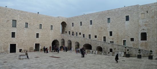 Innenhof Kastell Barletta