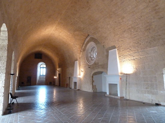 lange Halle mit