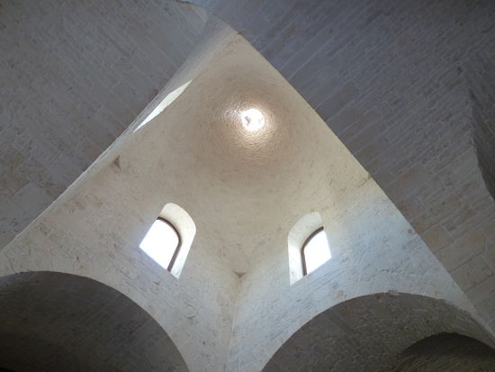über 20m hohe Trullo-Kuppel