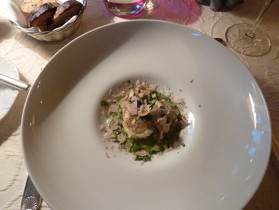 Vorspeise 2: Ricotta-Ravioli mit Trüffel und Parmesan