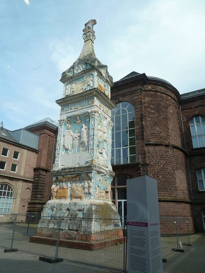 Nachbildung der Igeler Säule - Original einige Kapitel später