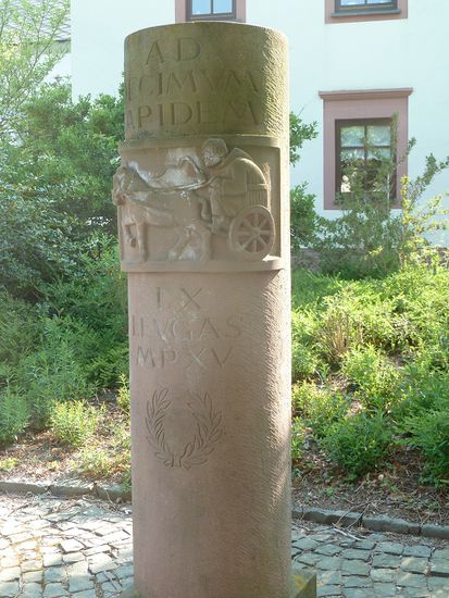 Nachbildung einer röm. Säule