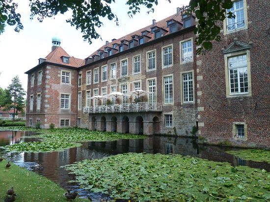 Auch wenn die Karte des Restaurants uns anlacht, wir wollen bei diesem tollen Wetter noch viel sehen!