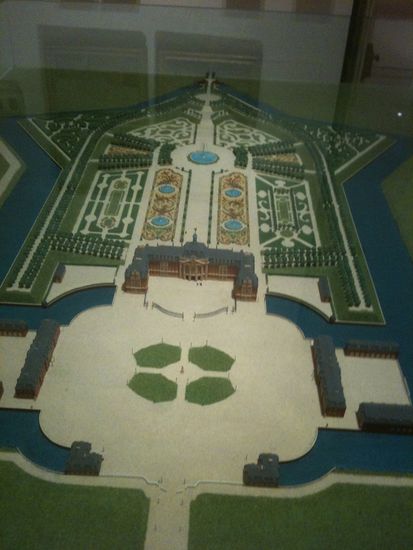 Model des Schlosses von Münster mit Schloßplatz und Schloßpark - heute botanischer Garten (s. einige Kapitel vorher)