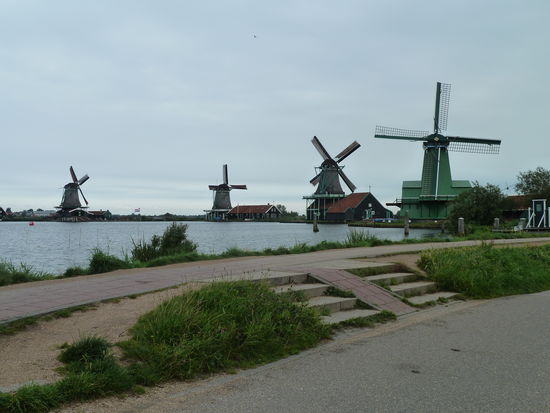 wir wollen hauptsächlich die 'produzierenden' Mühlen aufsuchen.