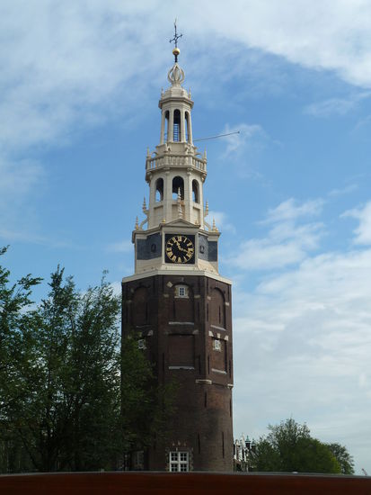 in die Oudeschans - vorbei am Montelban-Turm