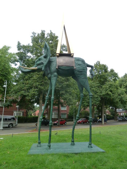 unverkennbar: Salvatore Dali - Space Elephant