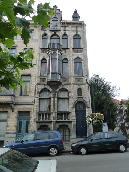 av. Louis Bertrand 39