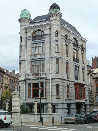 Ecke rue Joseph Brand / av. Louis Bertrand