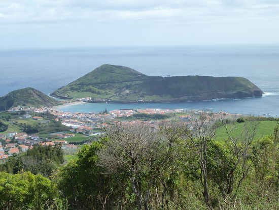 Blick auf den Monte Guia bei Horta