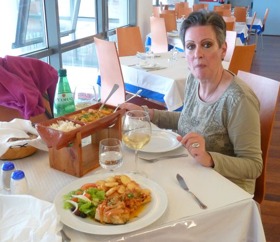 hier gibt es aber schon die 'Edelausführung' - also keine 'echte' Dachpfanne mehr