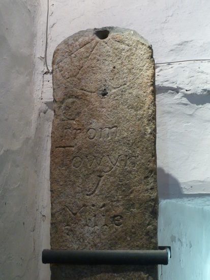 Sundial aus dm 10. Jh.