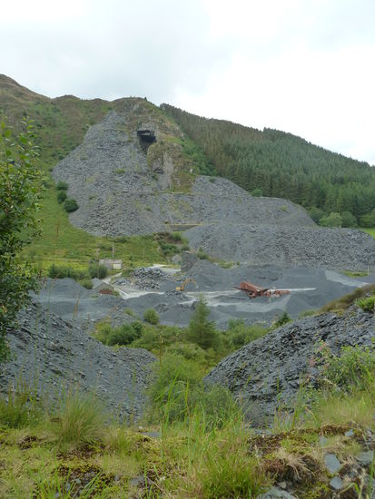 der beste Schiefer kam aus größerer Höhe - großes Loch