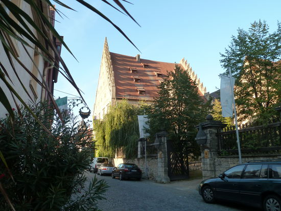 Fassadengiebel des Sommerhäuser Schlosses