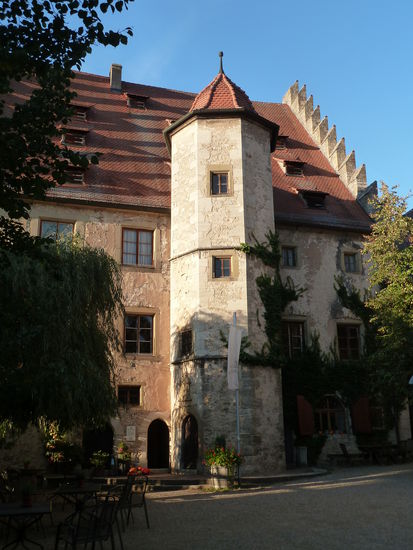 Der Treppenturm des Schlosses - heute Weingut