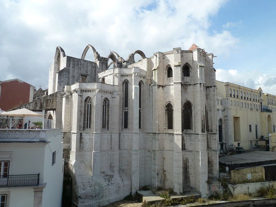 Convento do Carmo - Teile der Ruine beherbergen ein archäologisches Museum