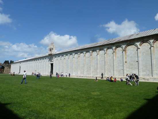 Campsanto - 1278 nach Plänen von di Simone begonnen - erst Ende des 15.Jh. fertiggestellt!