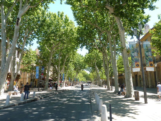 Cours de Mirabeau - im 17. Jh. angelegte Platanenallee