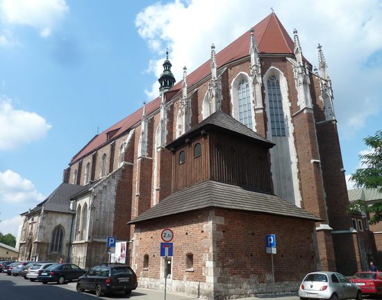 Katharinenkirche mit hölzernem Glockenturm