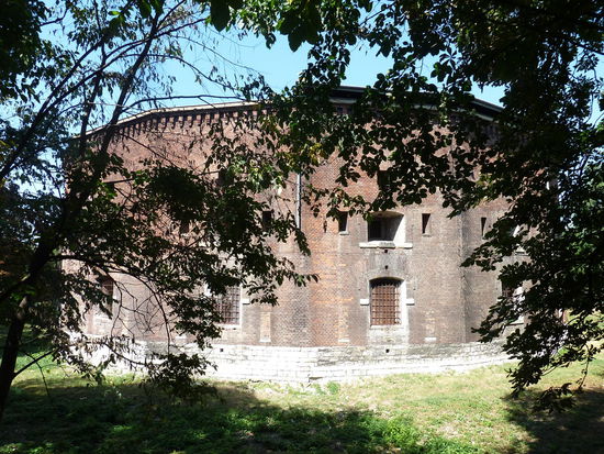 oder auch die Festung St. Benedikt, die noch einer neuen Nutzung zugeführt werden soll.