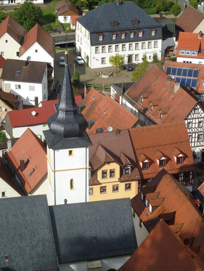 und auf die Bartholomäus-Stadtpfarrkirche